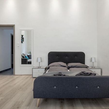 Elegant Studio In Central Budapest Exterior foto